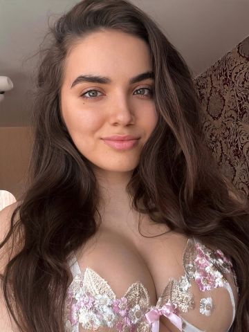 Кира Люкс Модель Реал